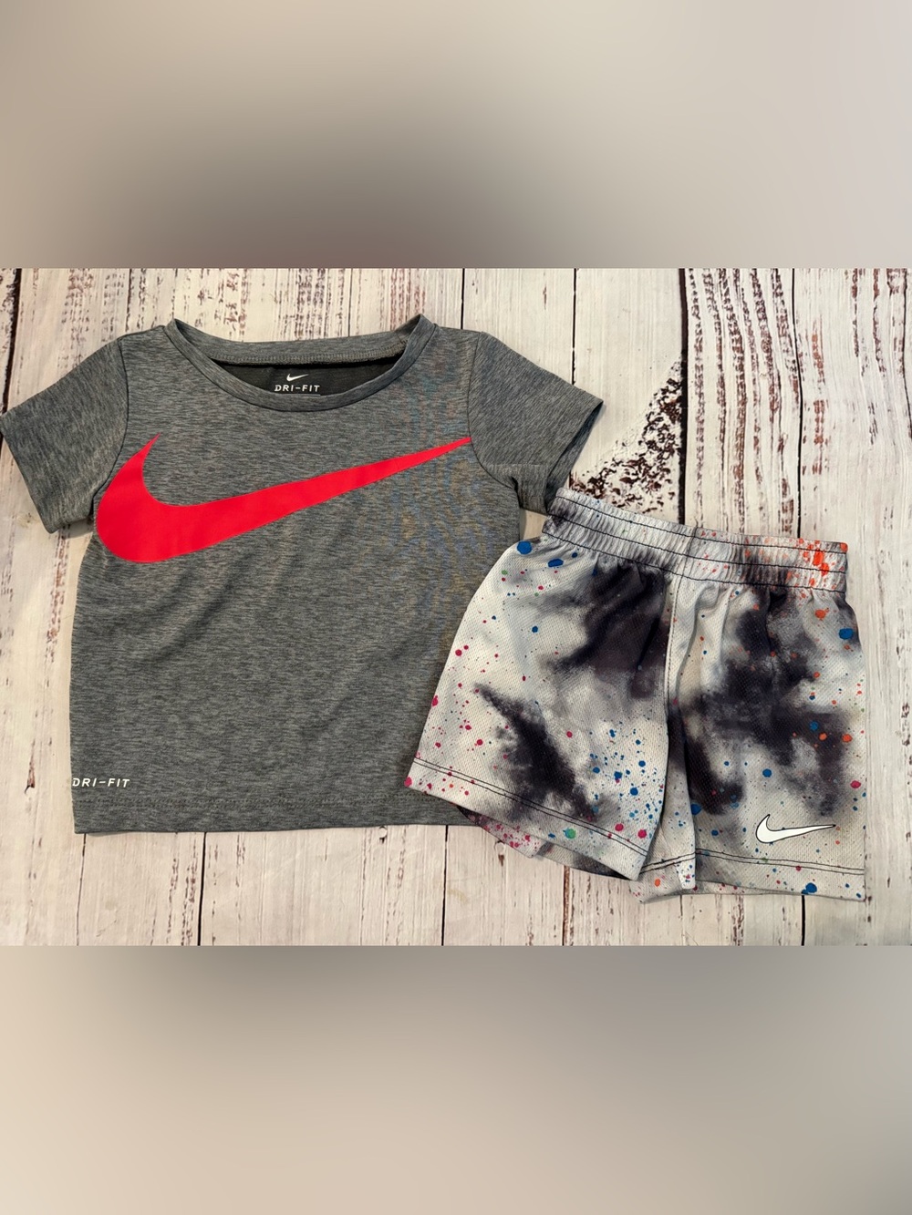 Nike 2 pc Athletic Set Baby Toddler Girls 18m